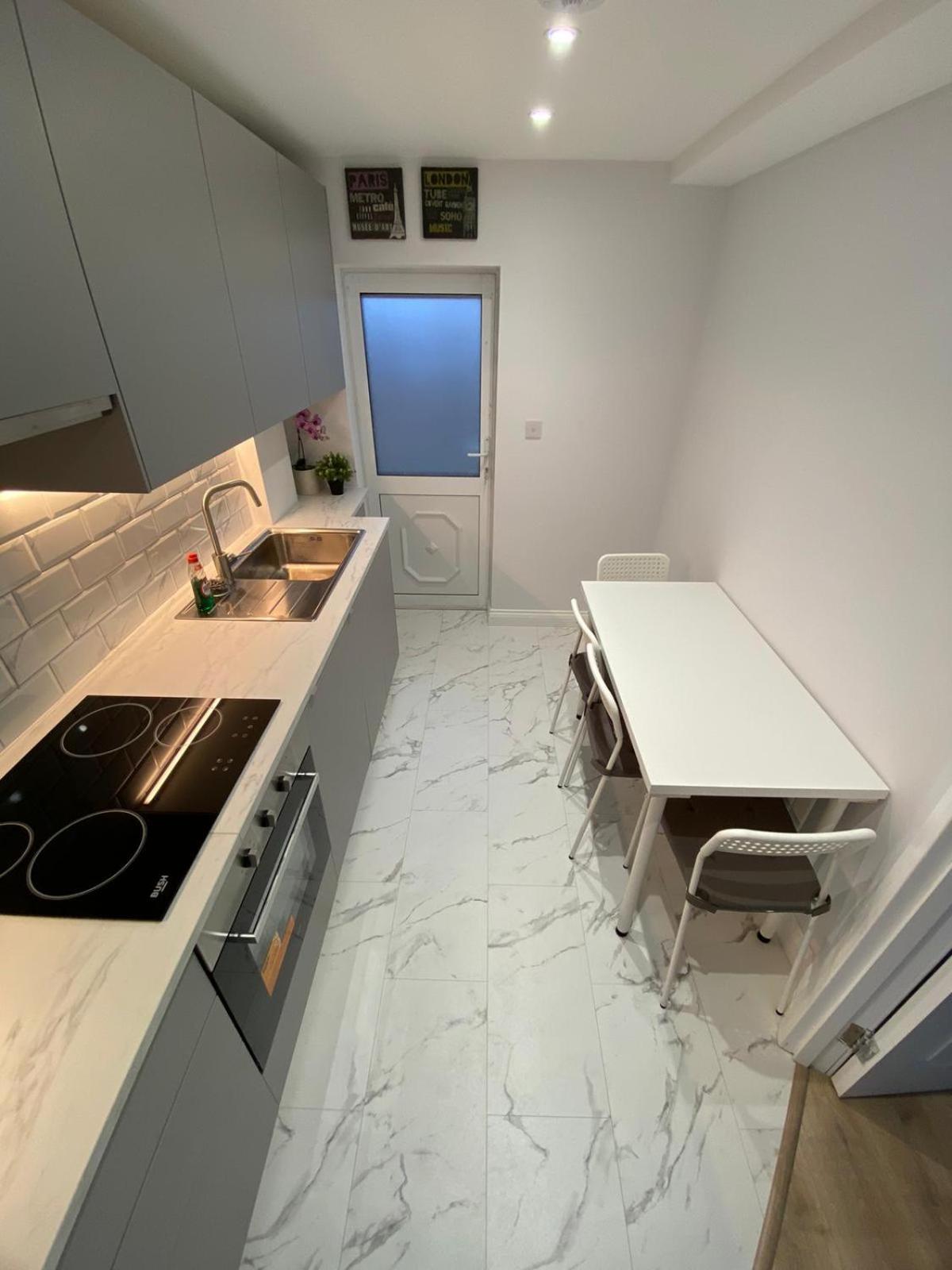Holiday home Beautiful Newly Renovated House Sleeps 6 People, Only 12 Minutes By Tube To Oxford Circus London