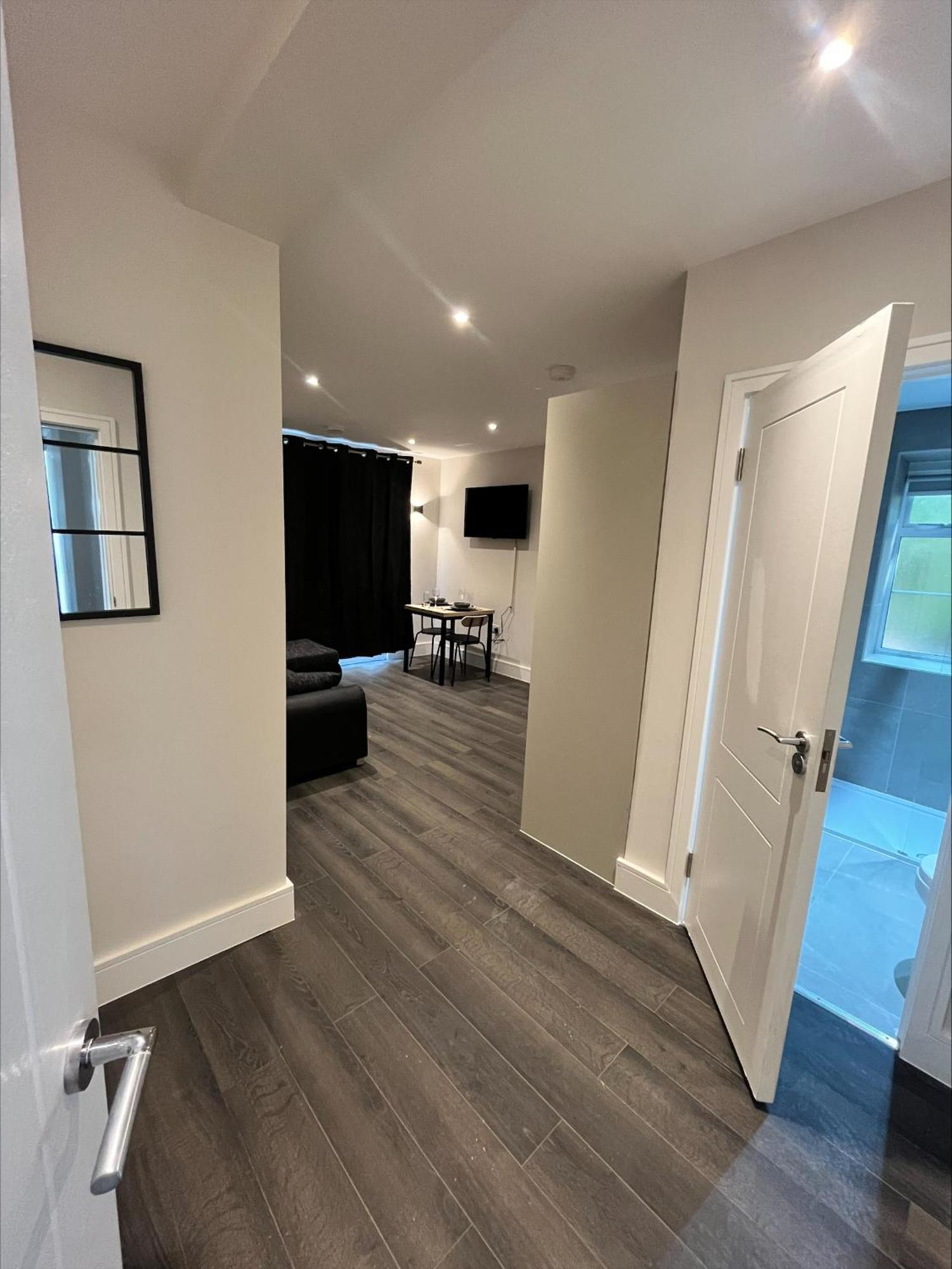 Premium - 10 Minutes From Wembley Stadium, Ovo Wembley Arena London
