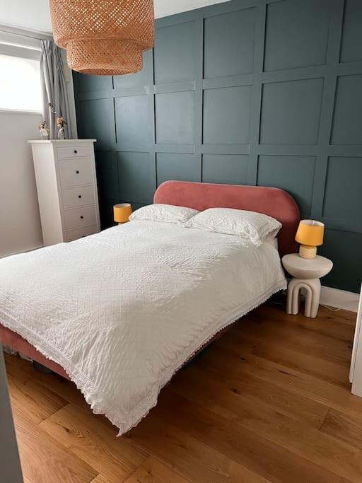 Unique And Stylish 2-bed Maisonette In Islington Apartment