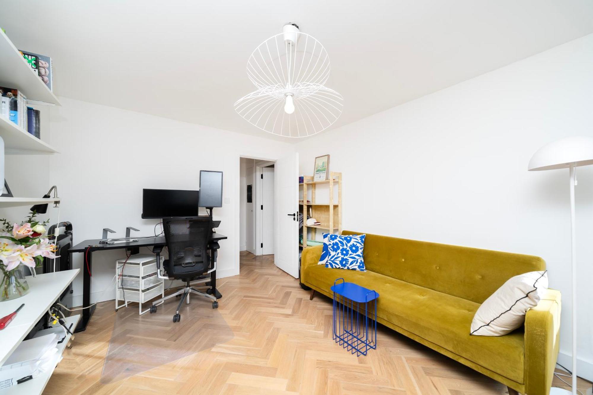 Homestay Cozy Double Bedroom At Earlsferry Way Shared Flat