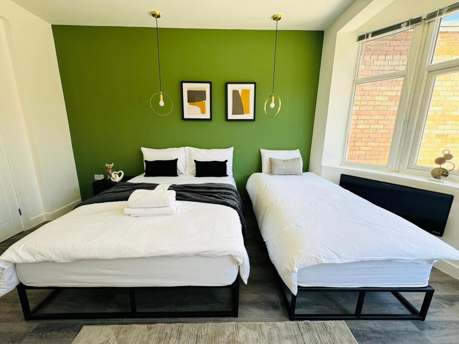 Apartment Luxury Flats, Ideal For Tourists *