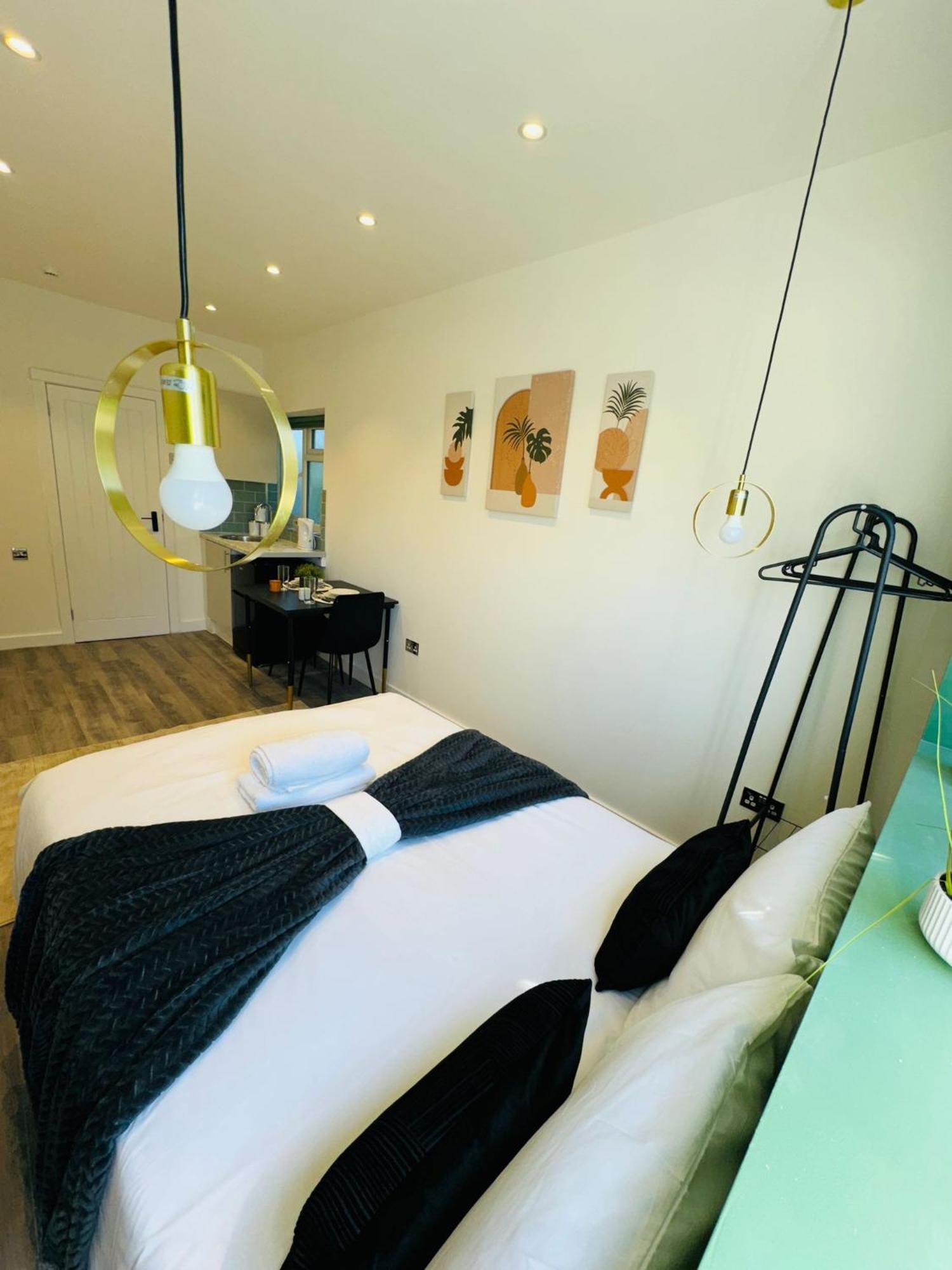 Luxury Flats, Ideal For Tourists * London