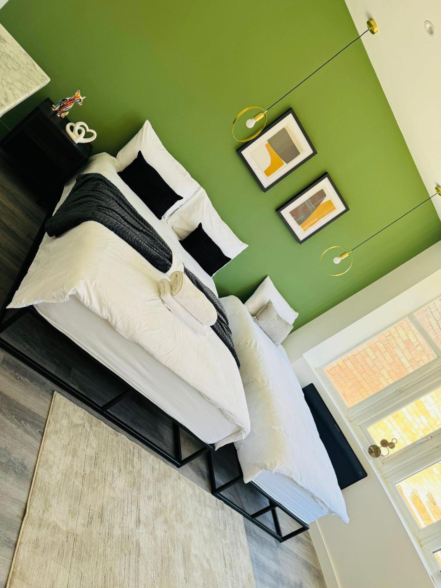 Luxury Flats, Ideal For Tourists Apartment London