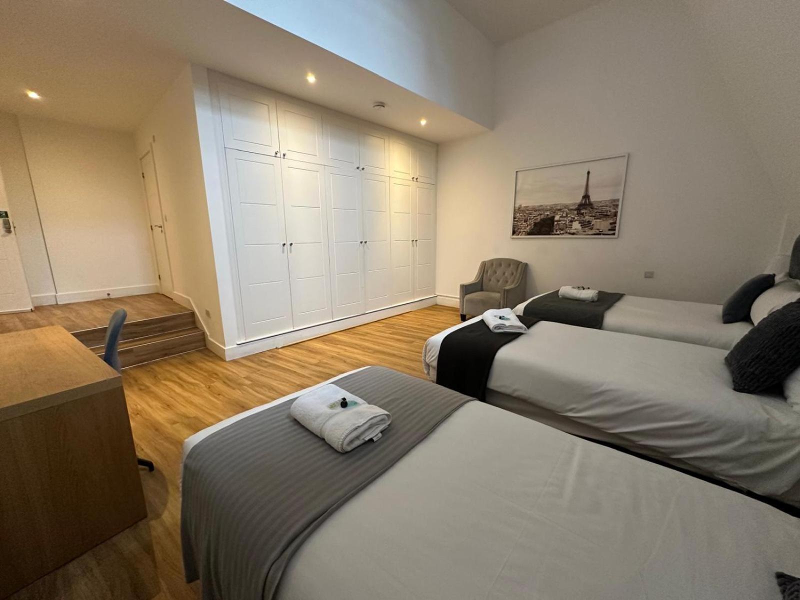 Homestay Greenwich Family