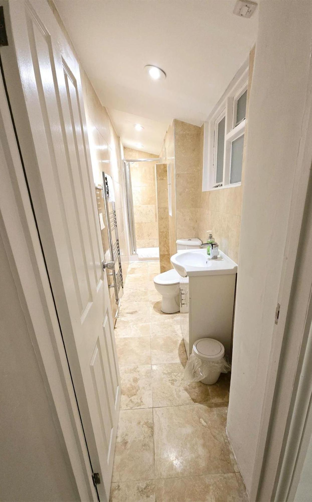 Gorgeous & Modern 2 Bedroom Sleeps Six In Earl's Court Londres