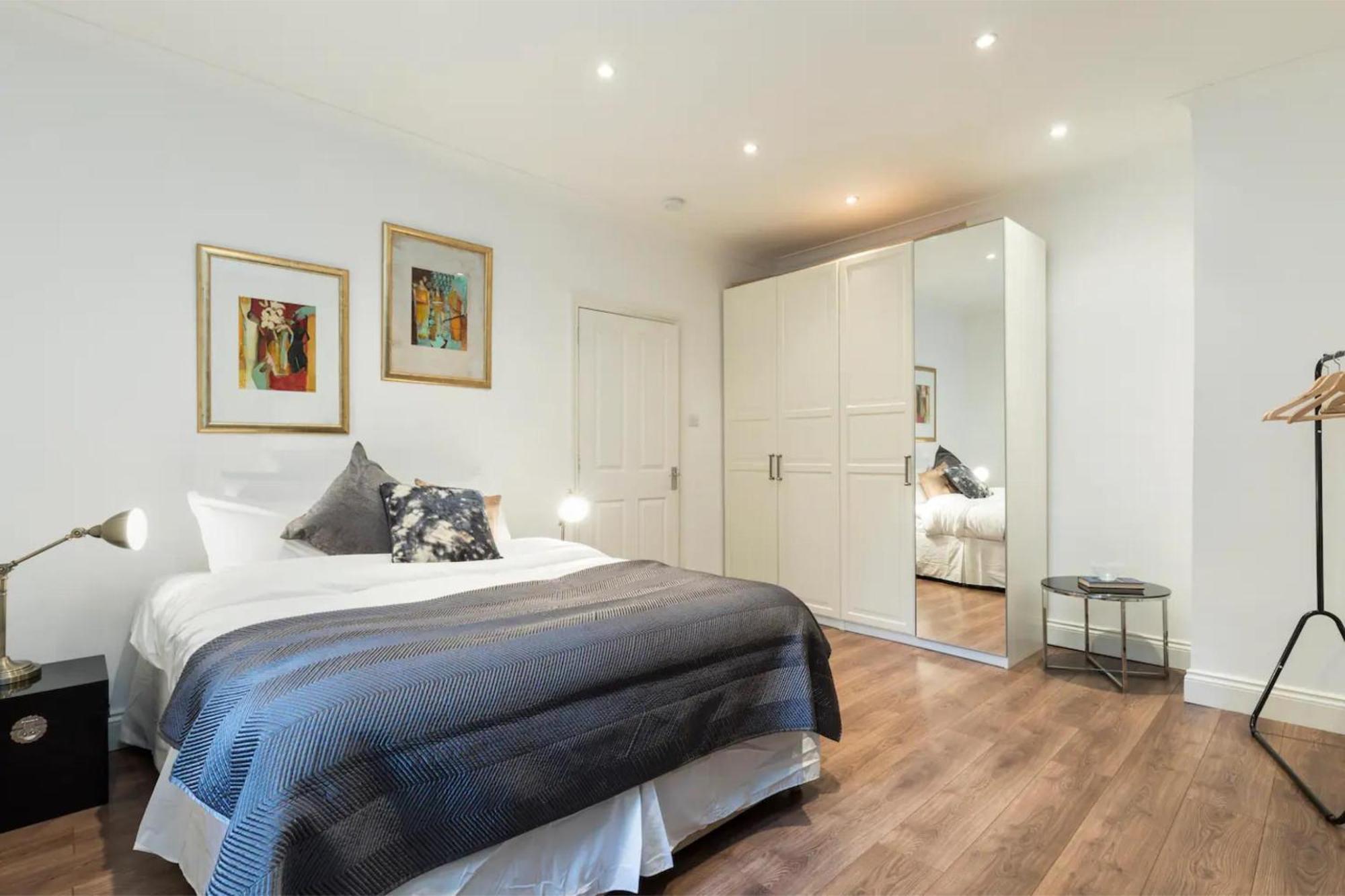 Gorgeous & Modern 2 Bedroom Sleeps Six In Earl's Court * Londres