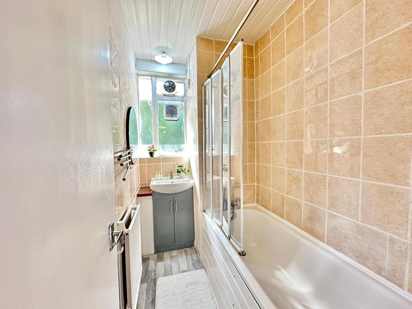 Two Bedroom Near Paddington Station