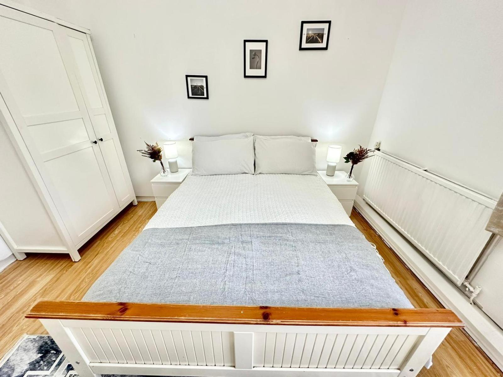 Two Bedroom Near Paddington Station London