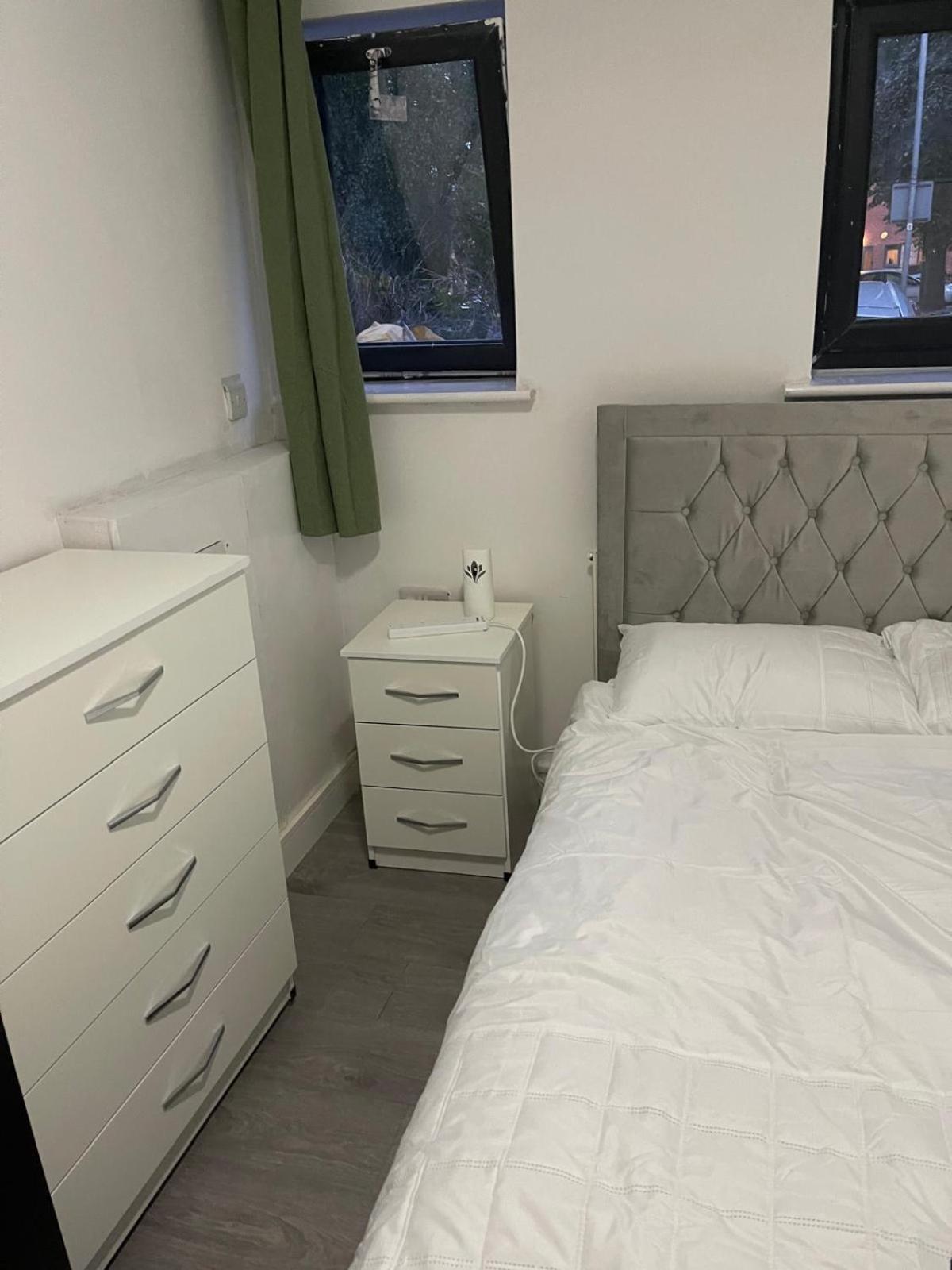 En-suite Cozy Double Bedroom Guest house *