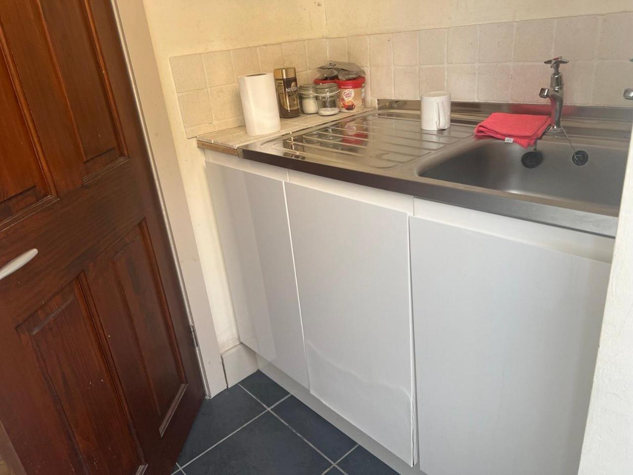 Self Contain With Room, Double Bed, Kitchen Guest house *