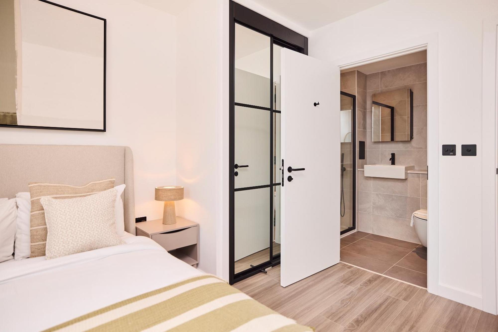 The Tottenham Wonder - Pleasing 2bdr Flat With Balcony Apartment London