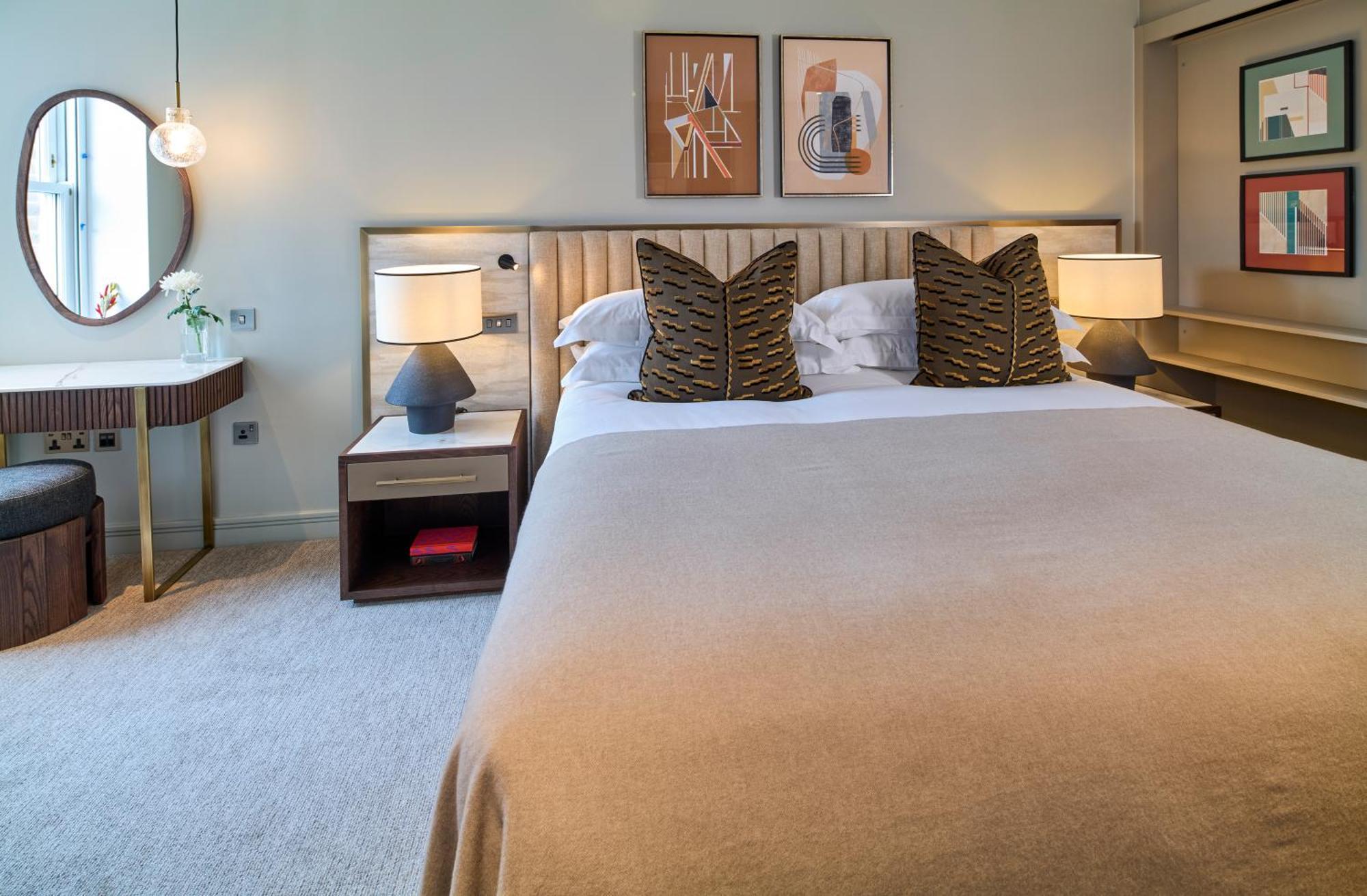 Cheval Phoenix House At Sloane Square 5* London