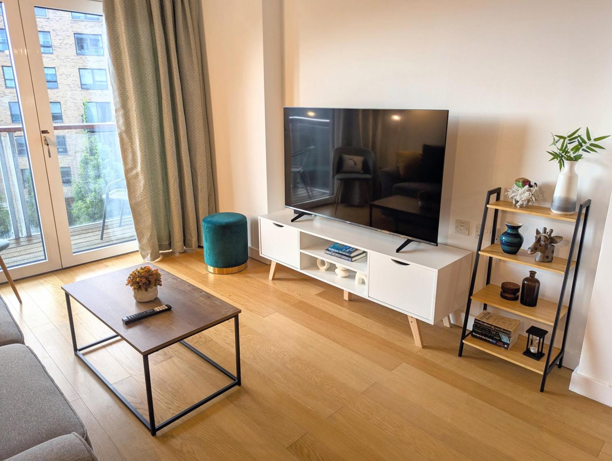 Cozy 2 Bed Flat Next To Wembley Stadium And Arena! *
