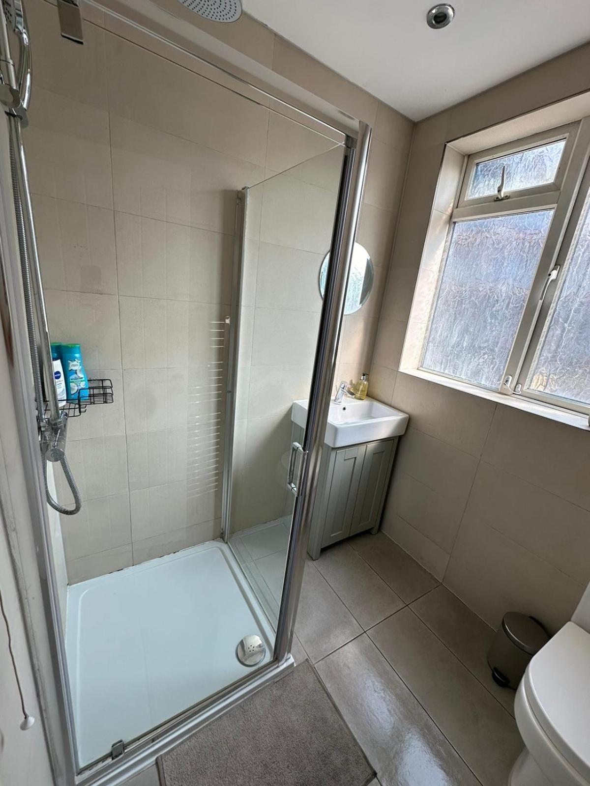 & Cozy 3br - High Chair - Free Parking Apartamento Londres