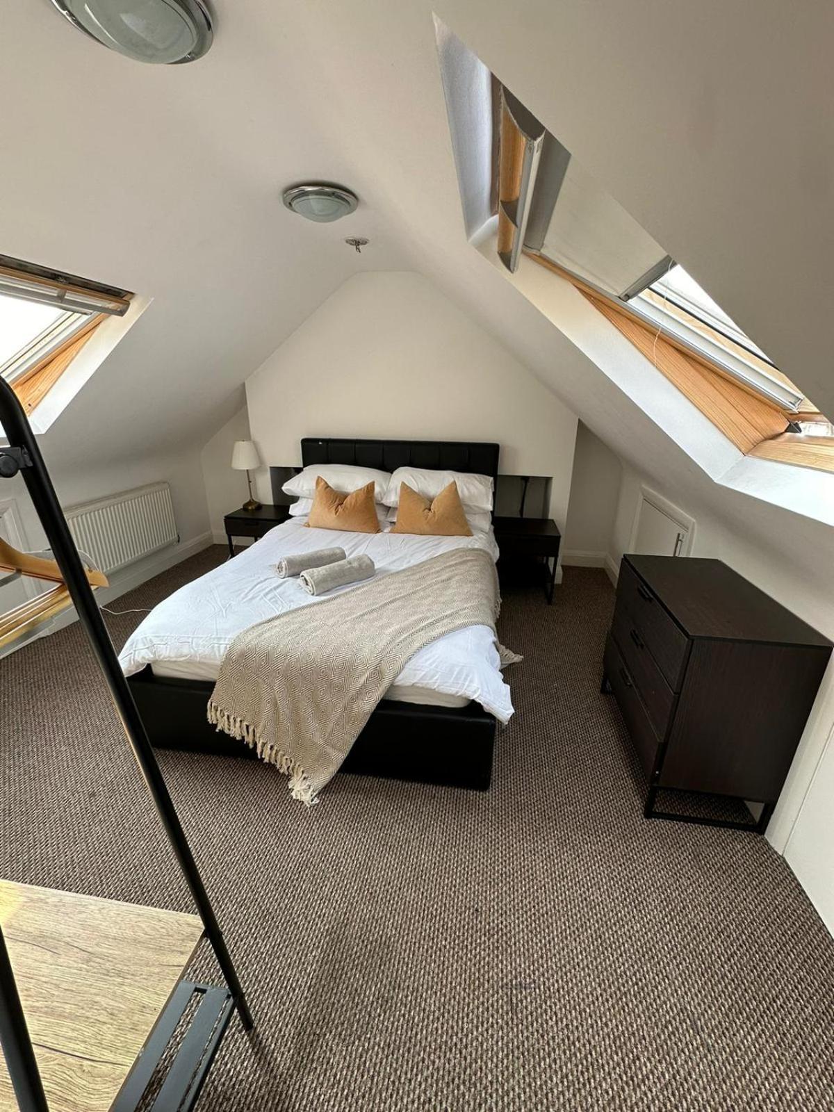 & Cozy 3br - High Chair - Free Parking Londres