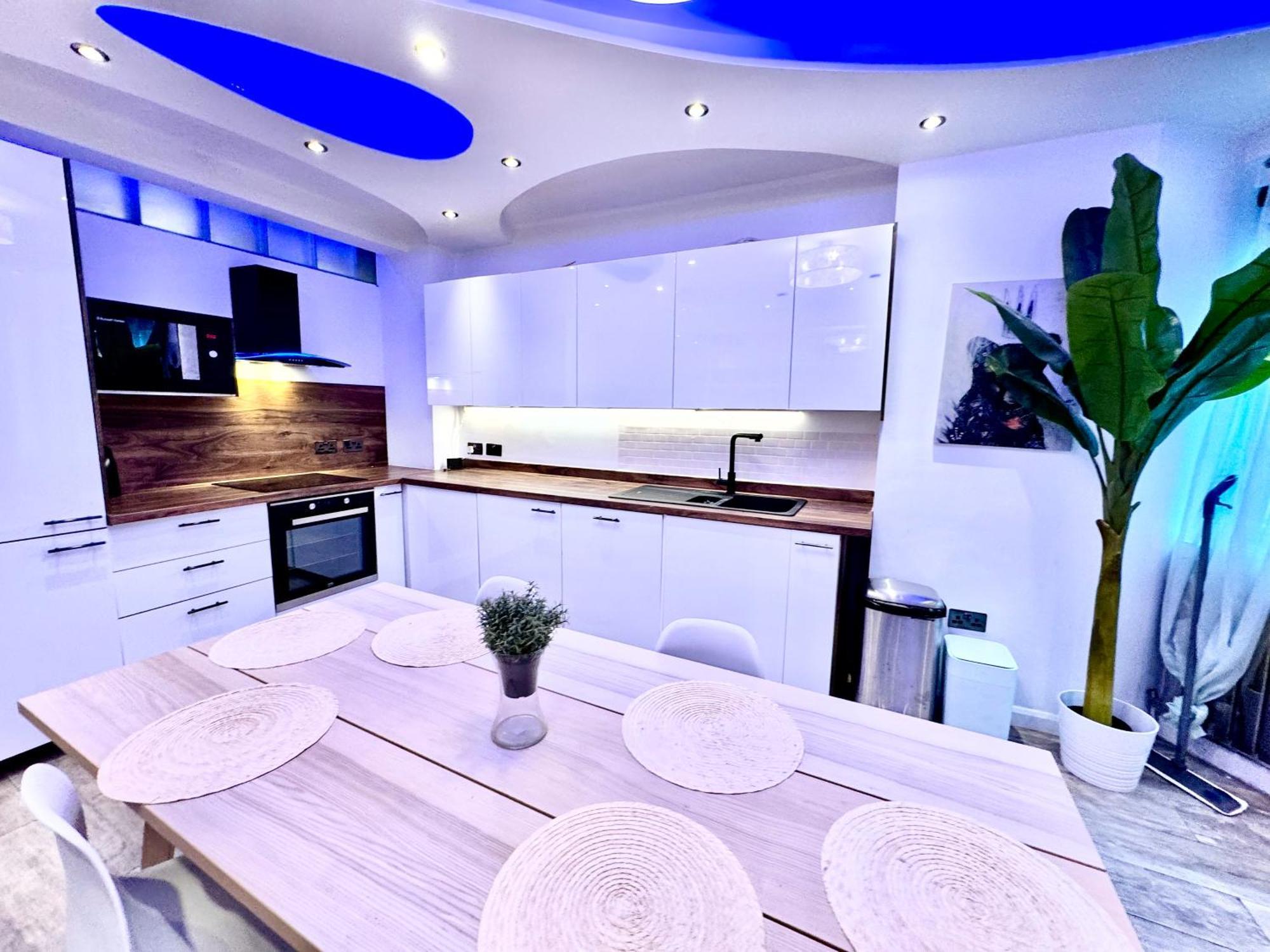 The One Hyde Park By Wild Apartment London