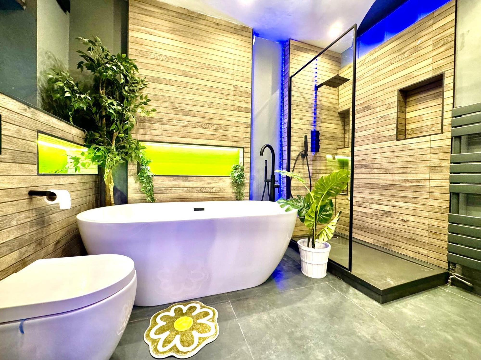 The One Hyde Park By Wild Apartment *