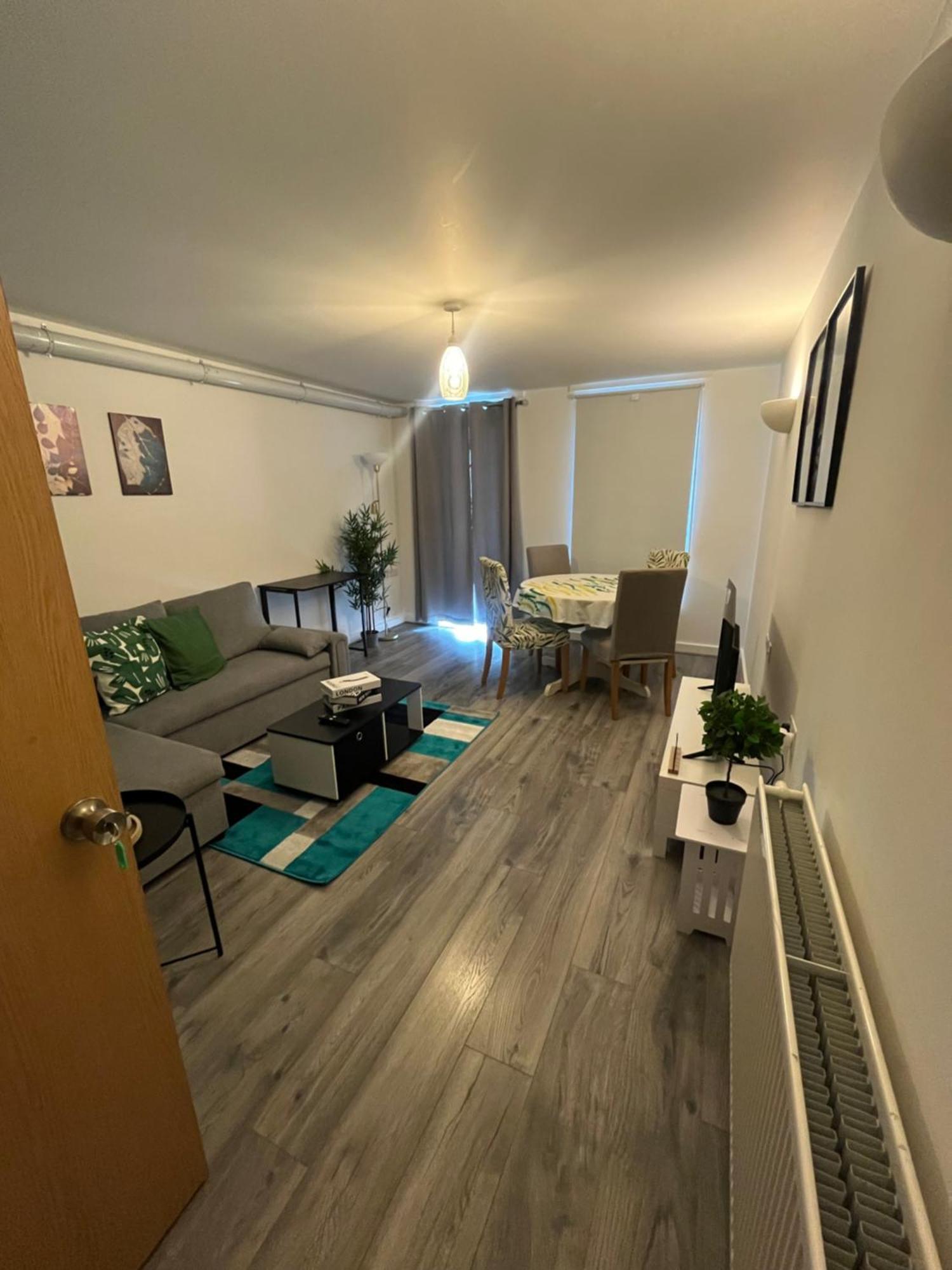 Luxury 2 Bedroom Apartment, Royal Docklands Excel * Londres