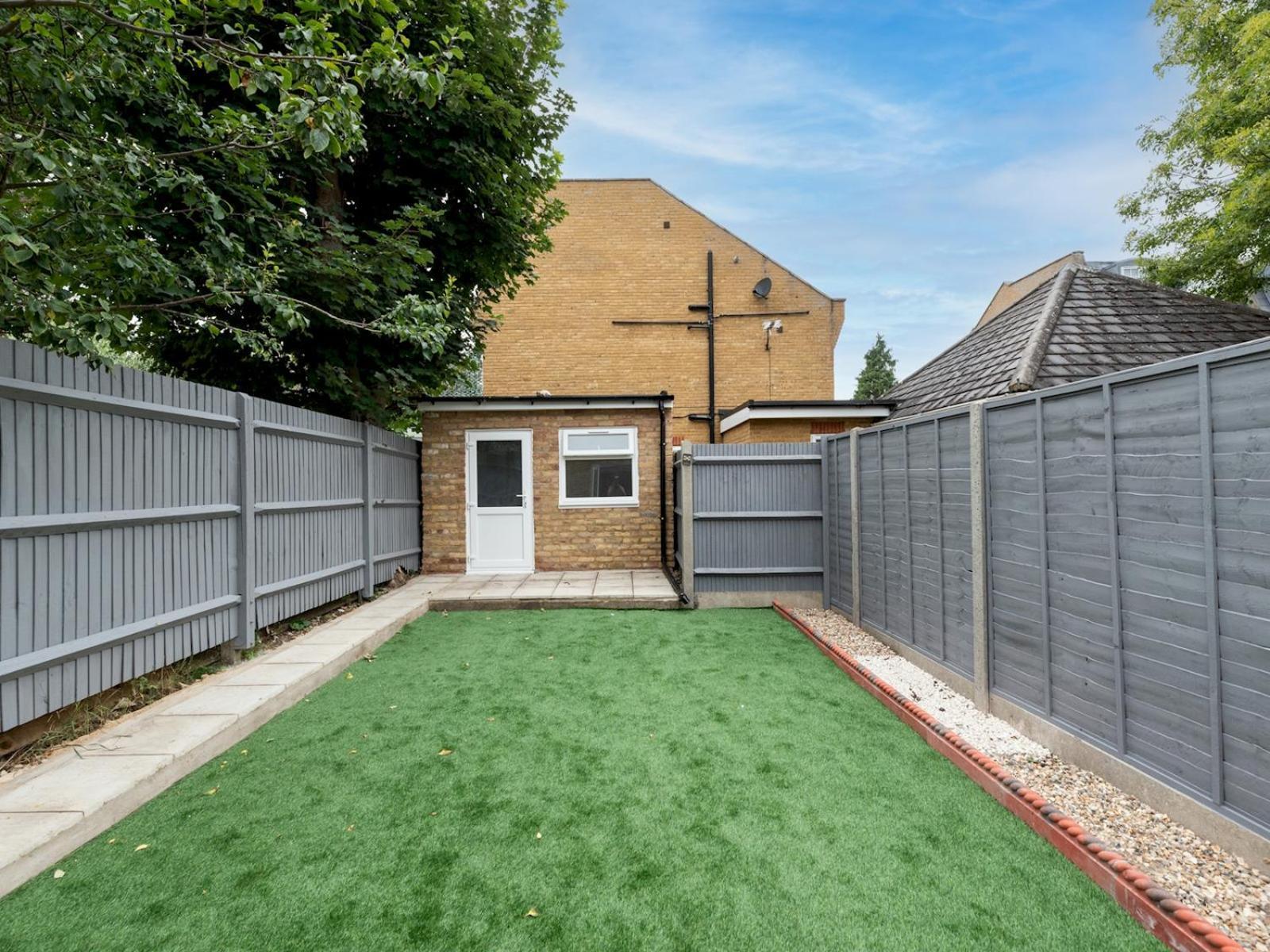 Holiday home Stylish Newly Renovated Large With Garden Pass The Keys