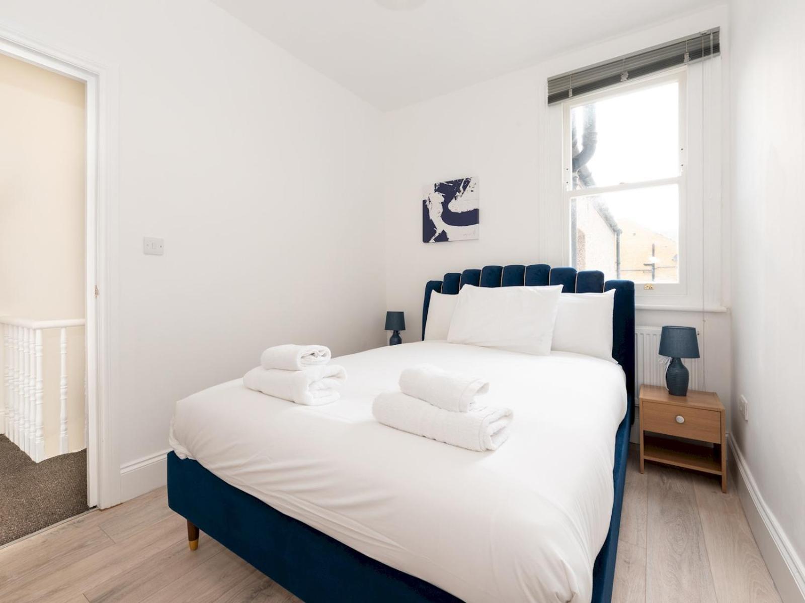 Stylish Newly Renovated Large With Garden Pass The Keys London