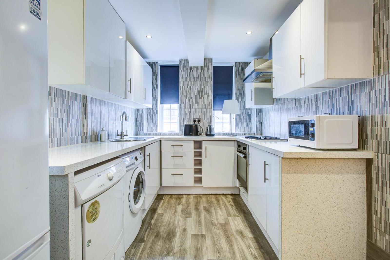 Knightsbridge Luxurious - Facing Harrods Apartment *
