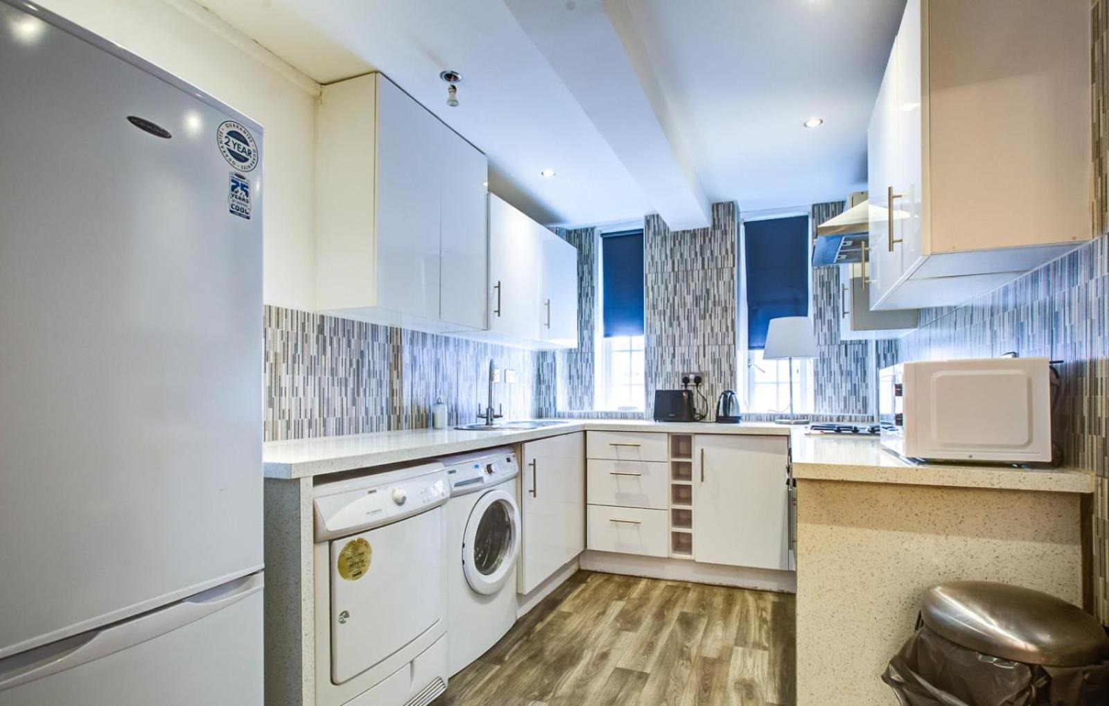 Knightsbridge Luxurious - Facing Harrods * London