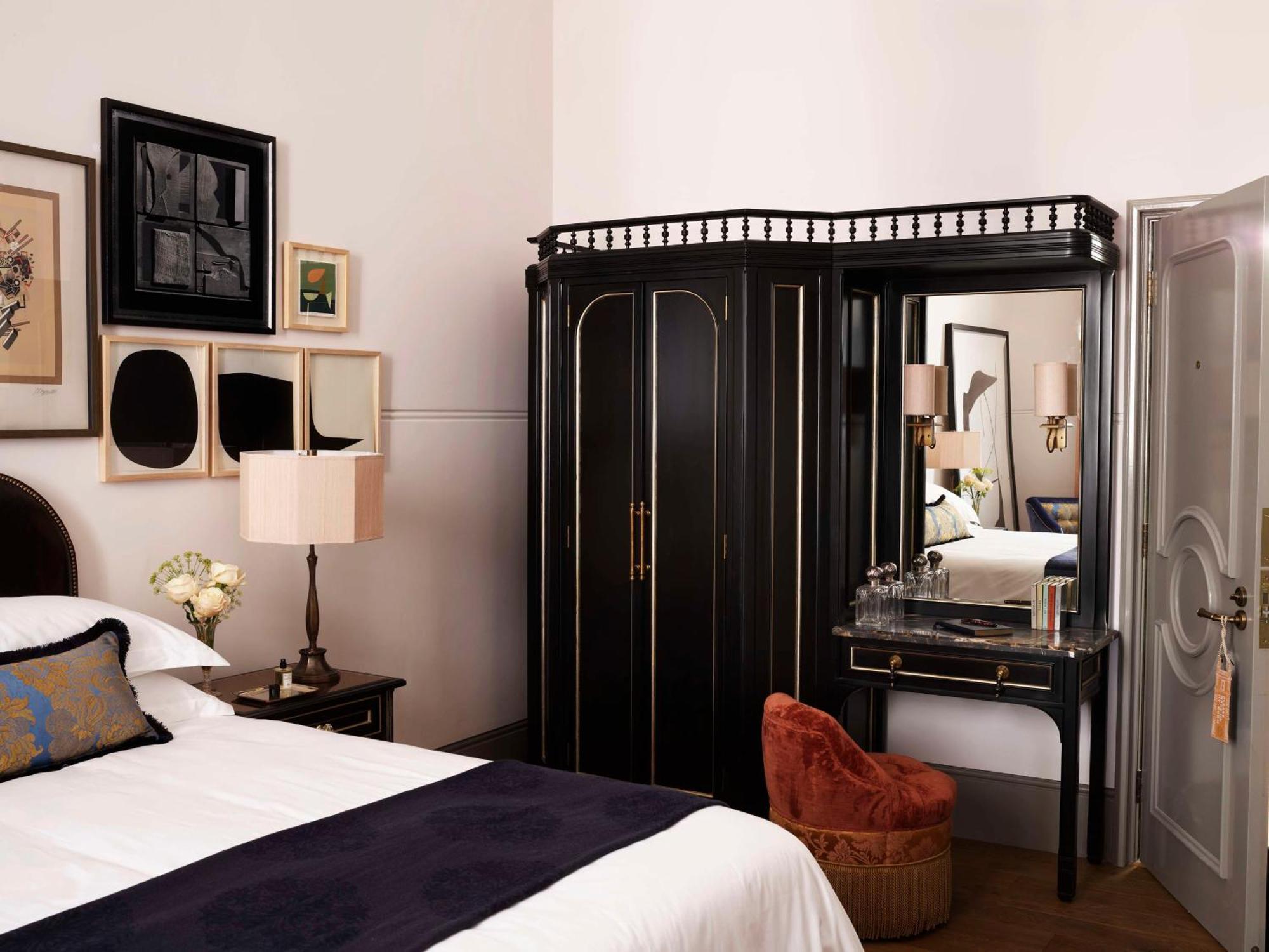 Nomad Hotel 5*