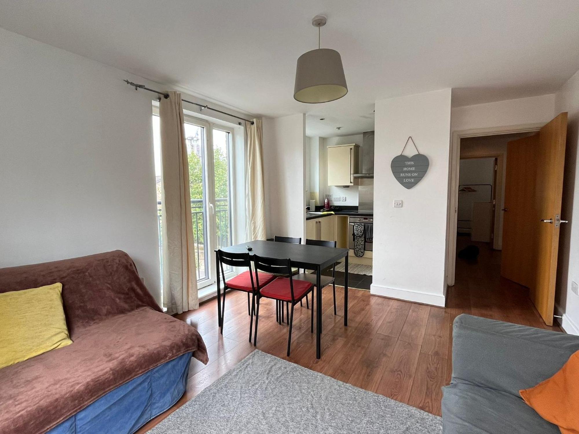 Apartment Bai Amazing 5 Sleeper Flat In Zone 2 London