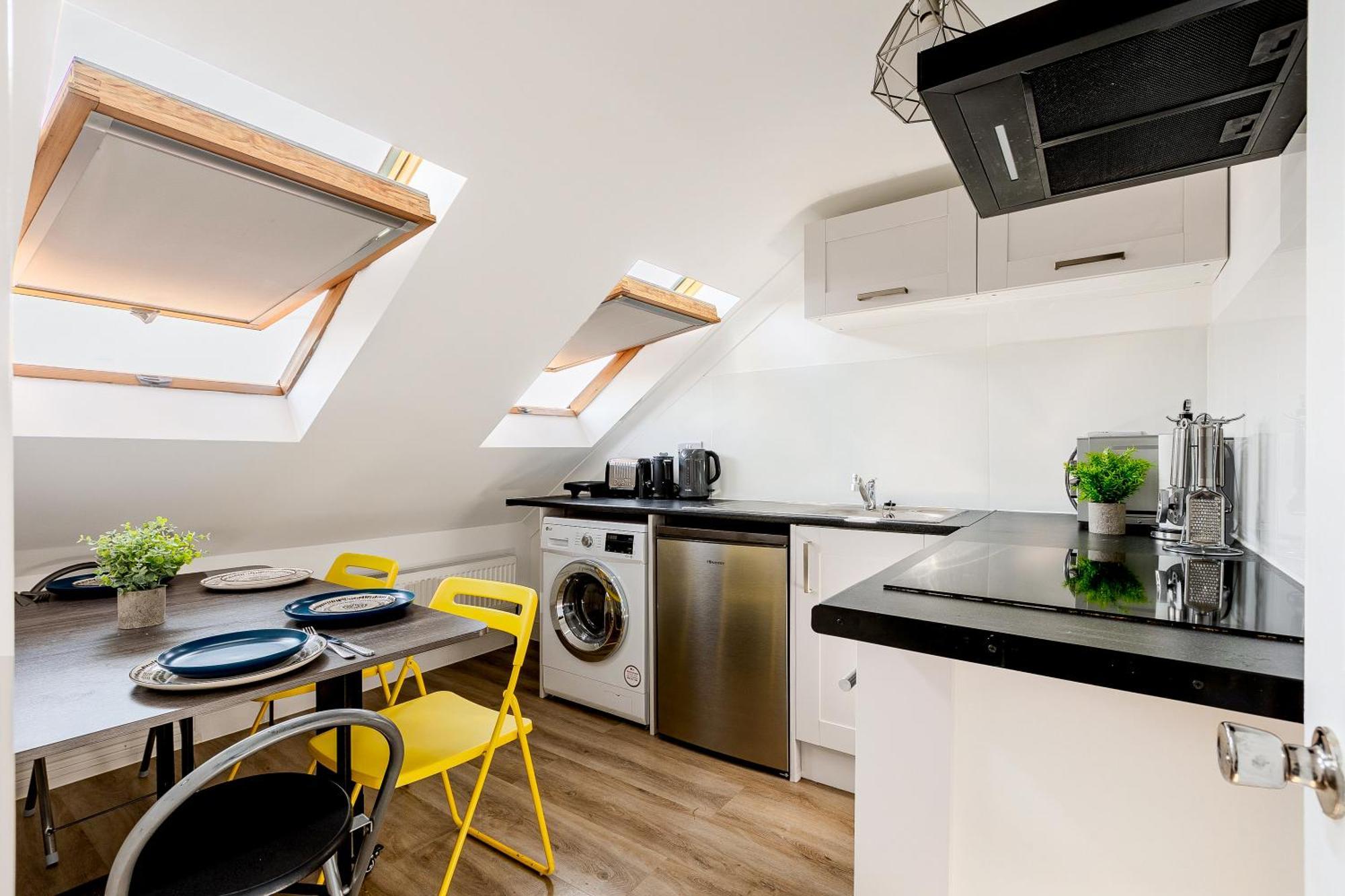 Bright 2br Flat, Forest Gate, East