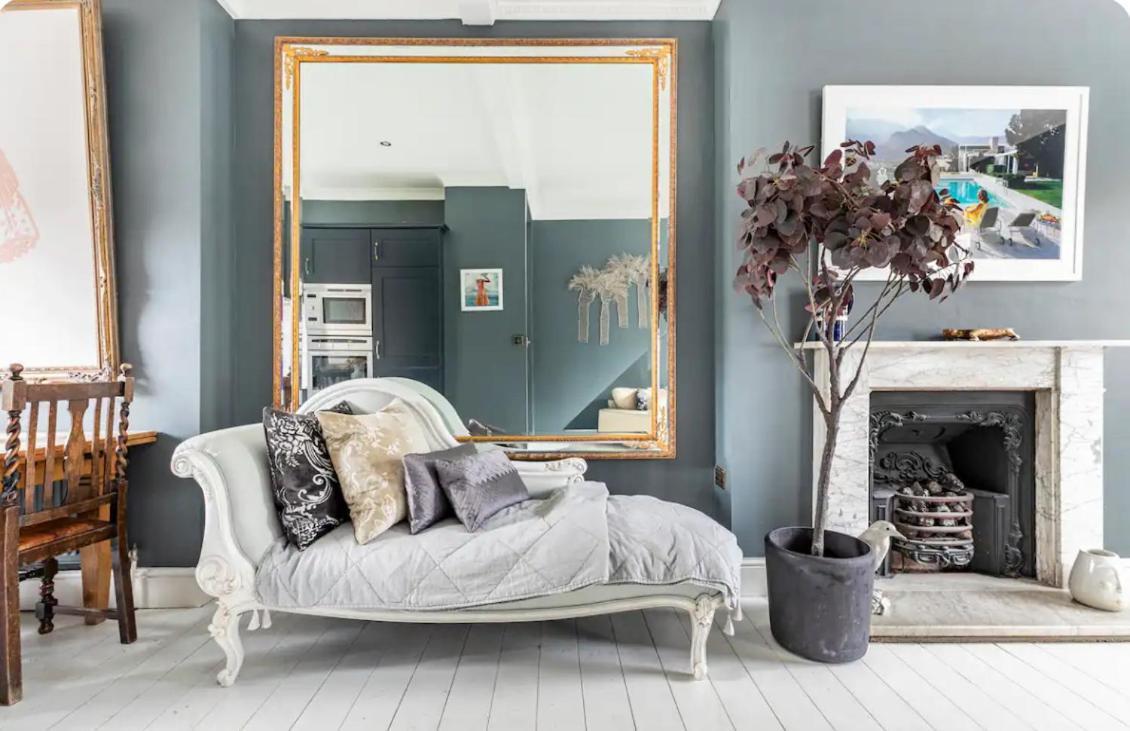 Apartment Magical Georgian Maisonette, Angel, Islington London