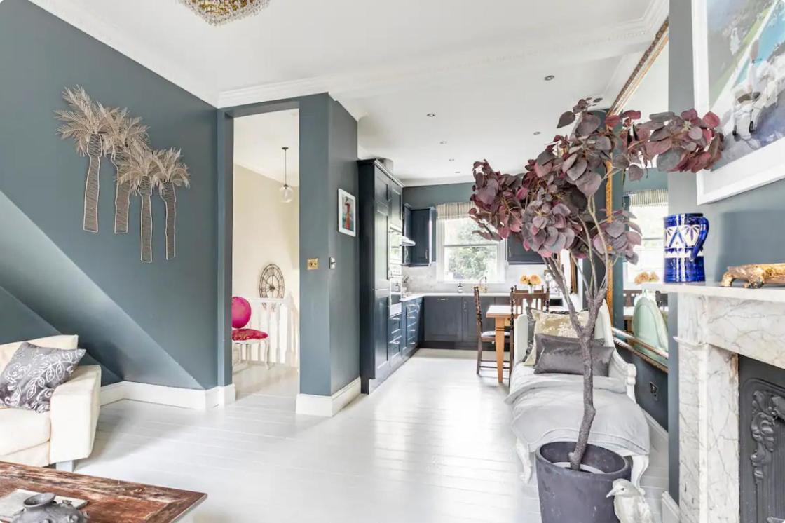 Magical Georgian Maisonette, Angel, Islington * London