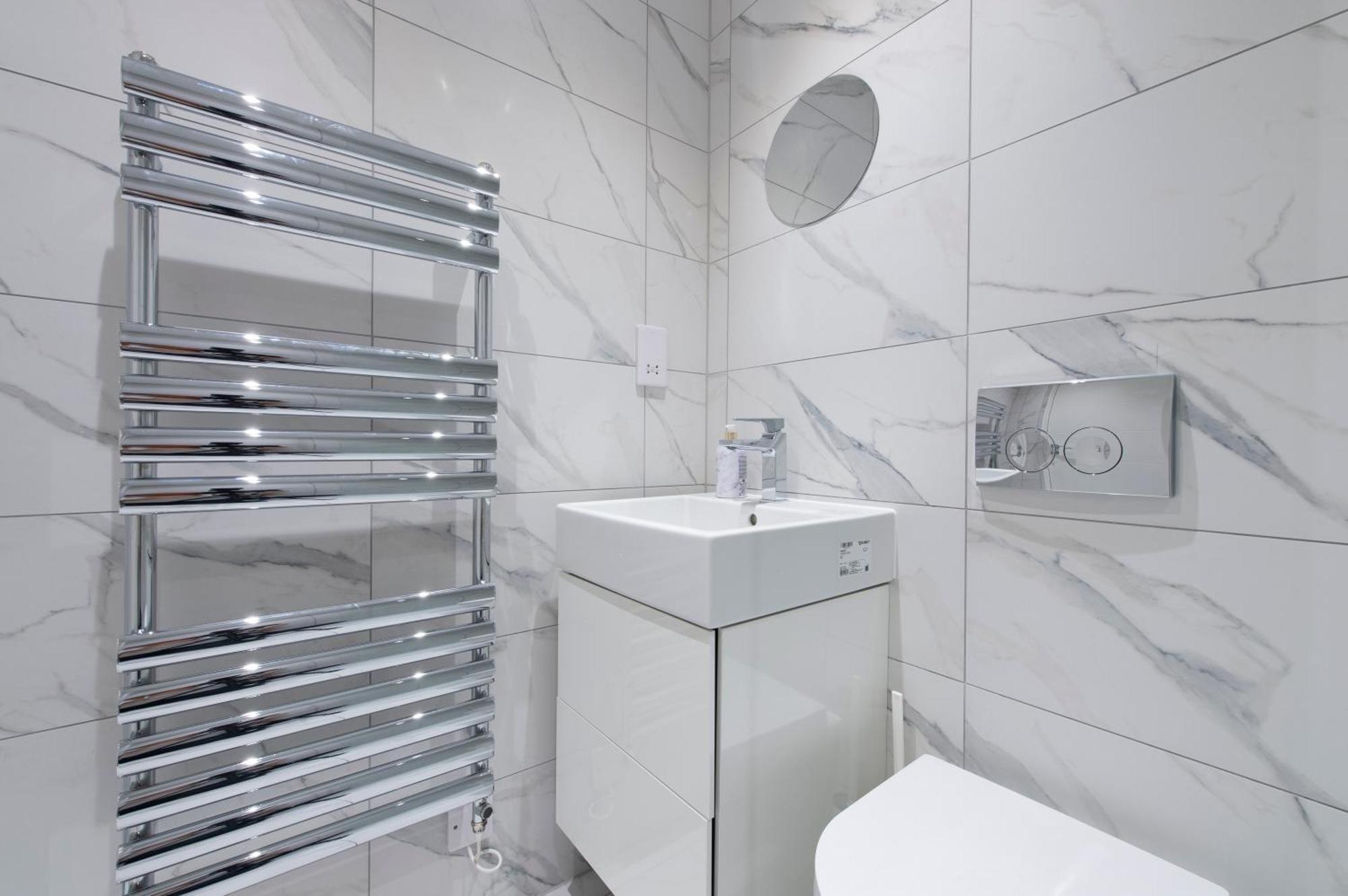 Exquisite 3br Duplex Air-con& Amenities Apartment London
