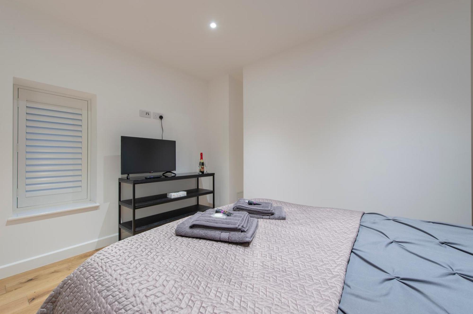 Exquisite 3br Duplex Air-con& Amenities Apartment London