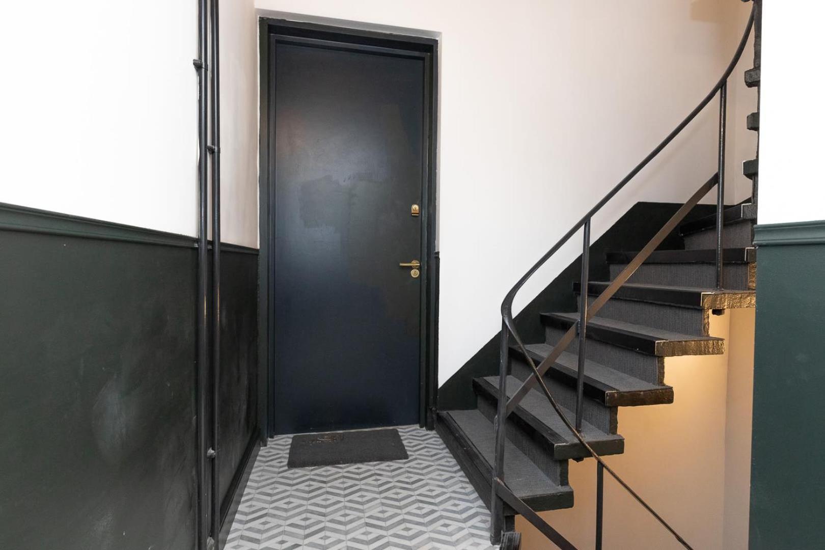 Apartment Two Adjacent Luxurious 1 Bed