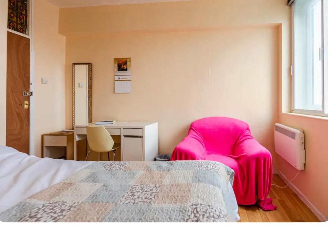 For Solo Travellers In Euston * Londres