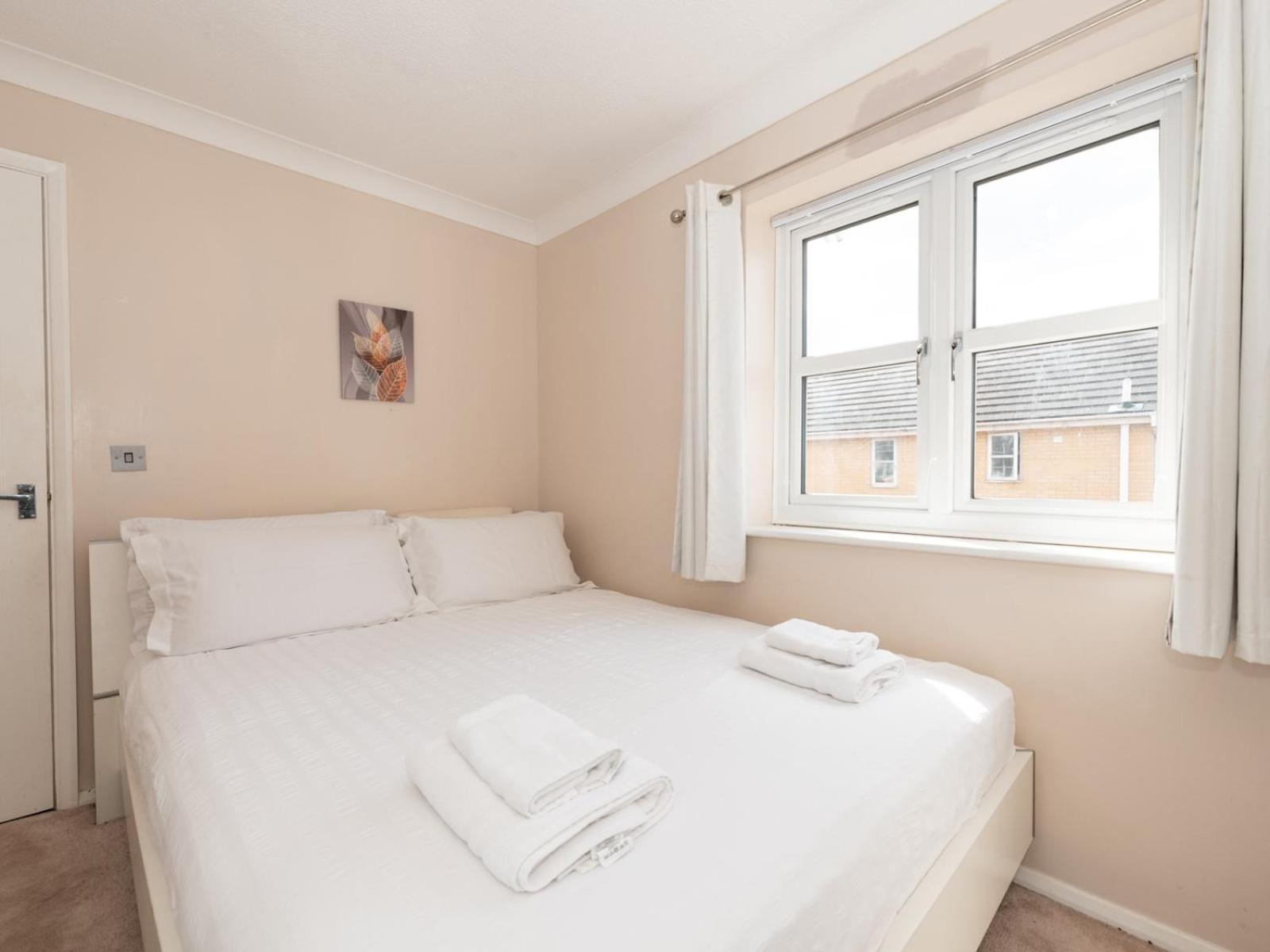 Holiday home 4 Bed House In Greater Parking Pass The Keys