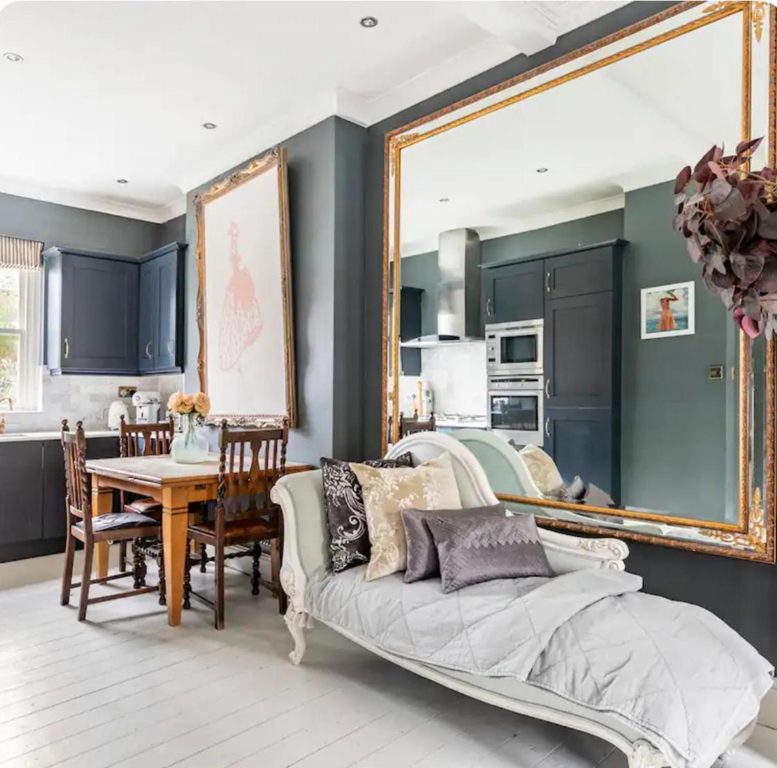 Magical Georgian Maisonette, Angel, Islington Apartment London