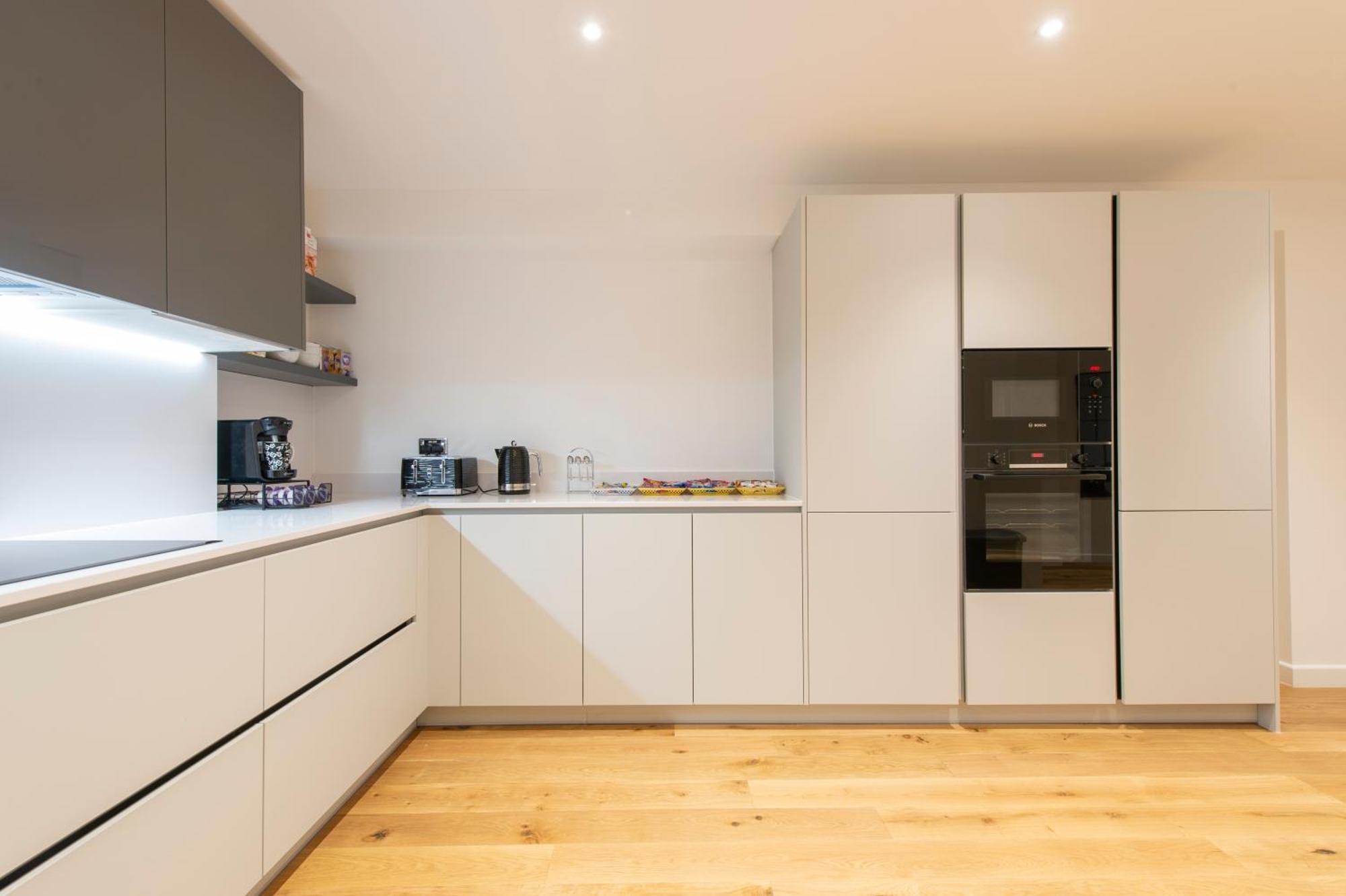 Exquisite 3br Duplex Air-con& Amenities Apartment
