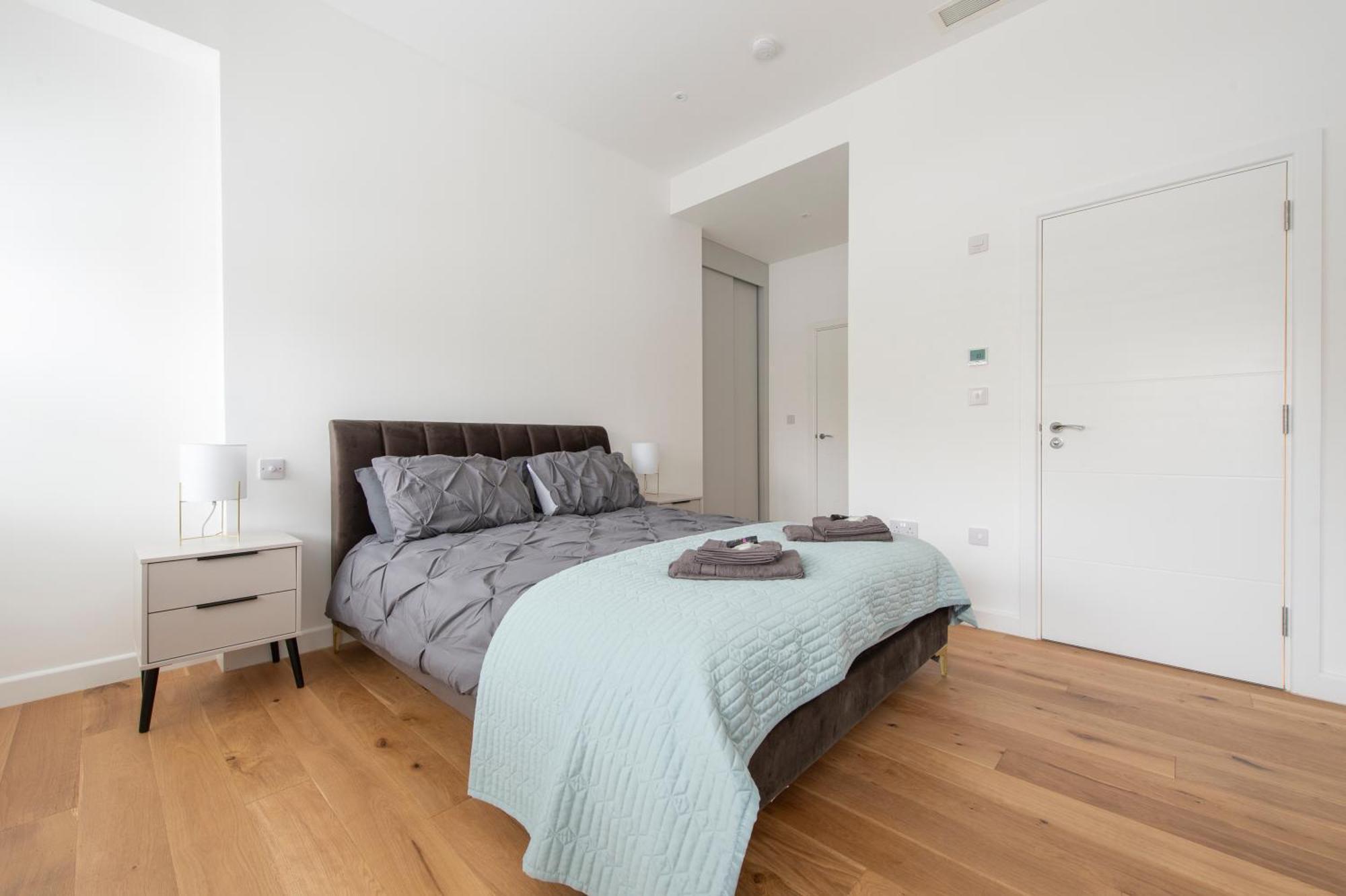 Exquisite 3br Duplex Air-con& Amenities Apartment *