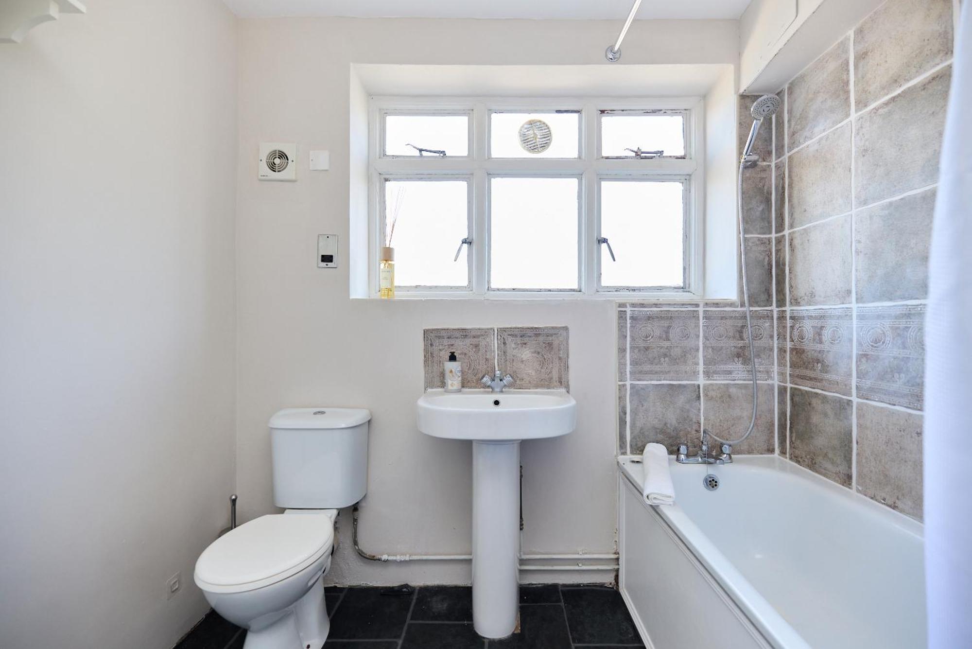 Apartment The Highgate Place - Pleasing 1bdr Flat