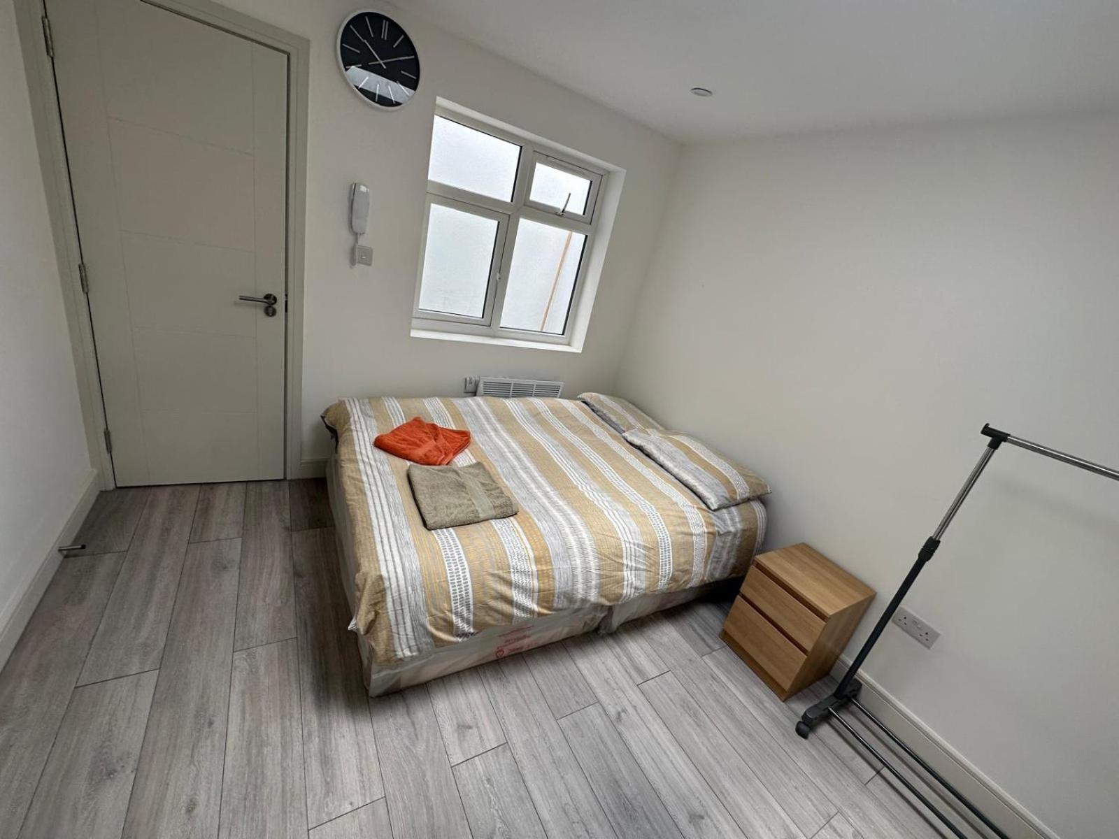 Westmoreland 2 * London