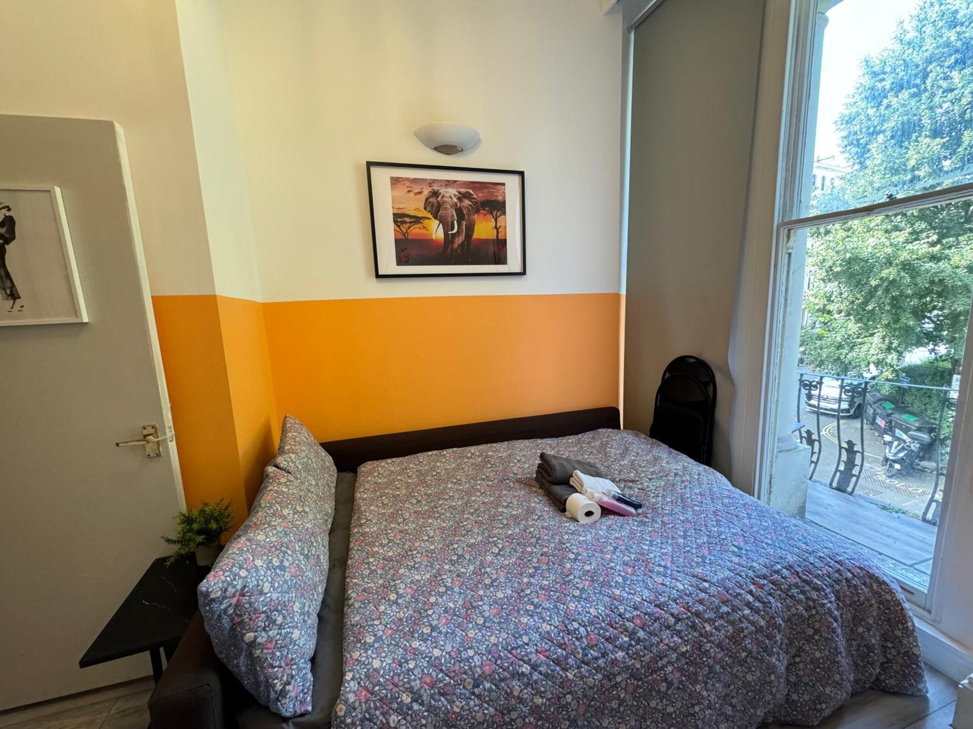 Central, Compact And Fashion Flat For 4 People With Breakfast In Kensington Zone 1 Apartment London