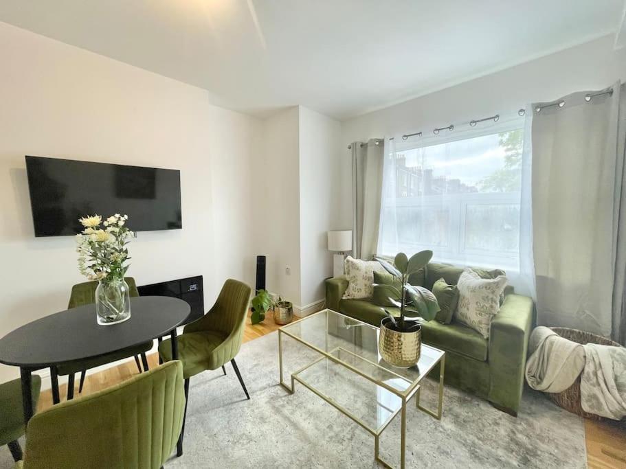 Lovely 1bdr Flat Next To Earls Court Station Apartment