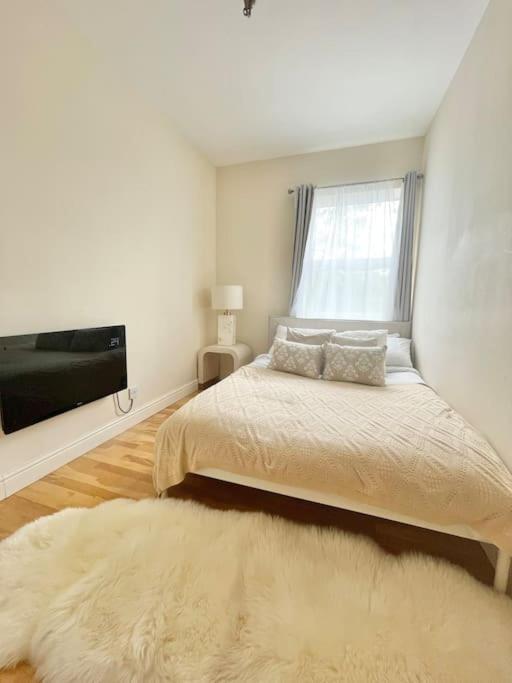 Lovely 1bdr Flat Next To Earls Court Station *