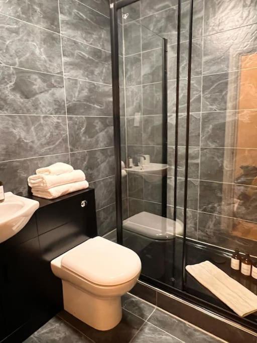 Lovely 1bdr Flat Next To Earls Court Station London
