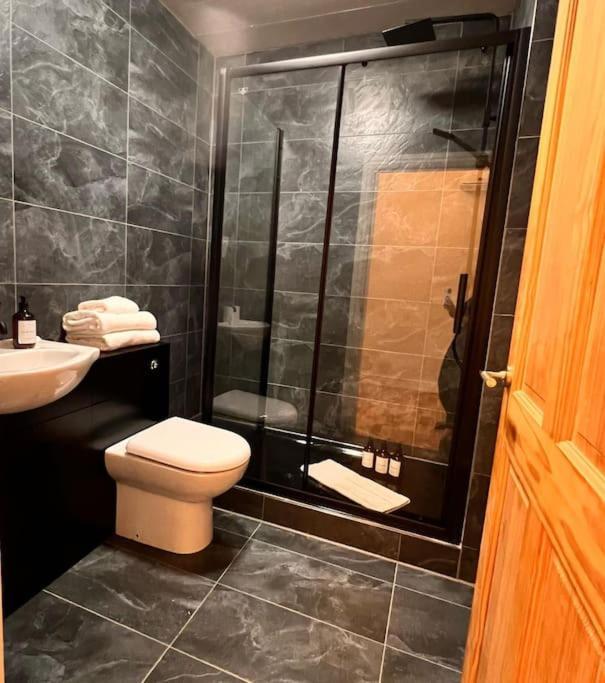 Lovely 1bdr Flat Next To Earls Court Station