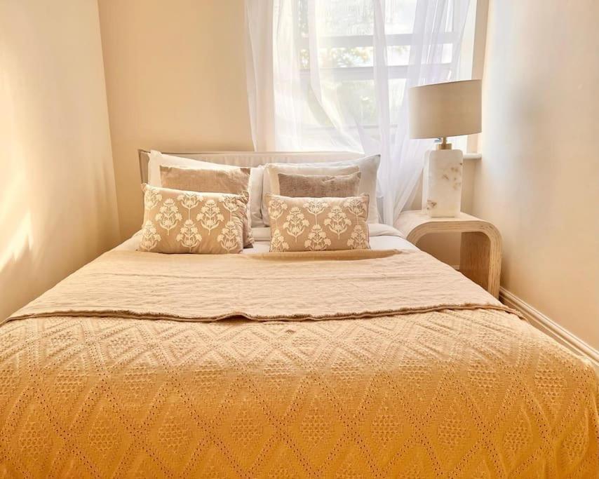 Lovely 1bdr Flat Next To Earls Court Station Apartment *
