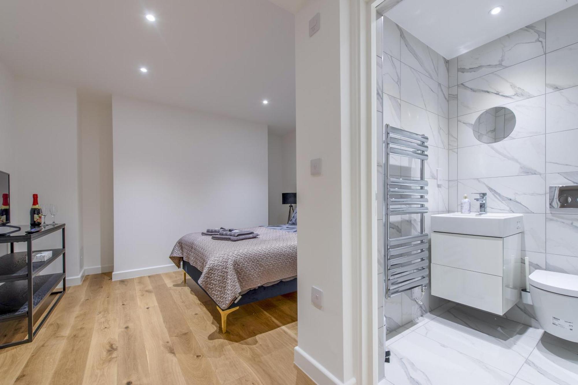 Apartment Exquisite 3br Duplex Air-con& Amenities