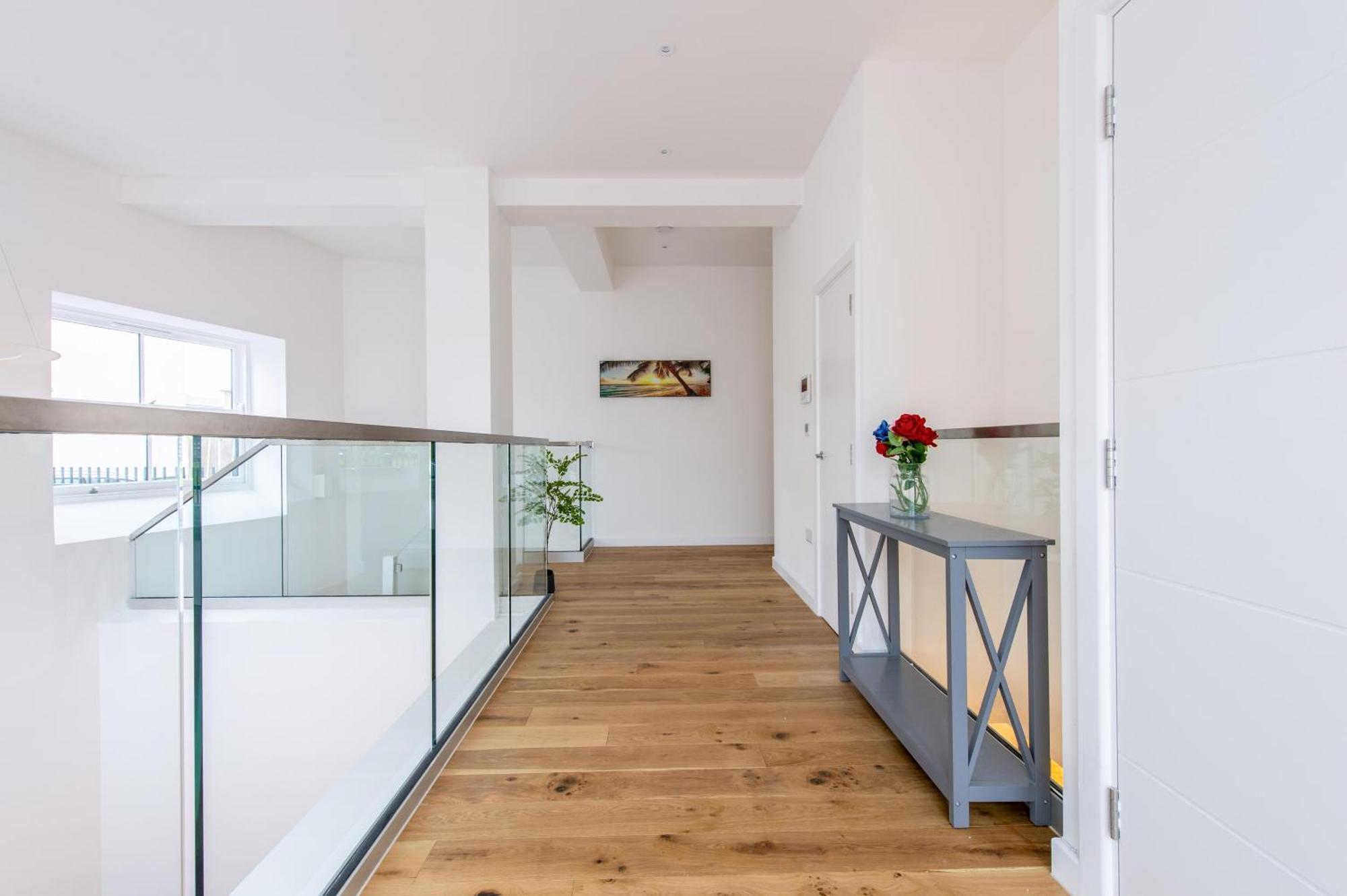 Apartment Exquisite 3br Duplex Air-con& Amenities *