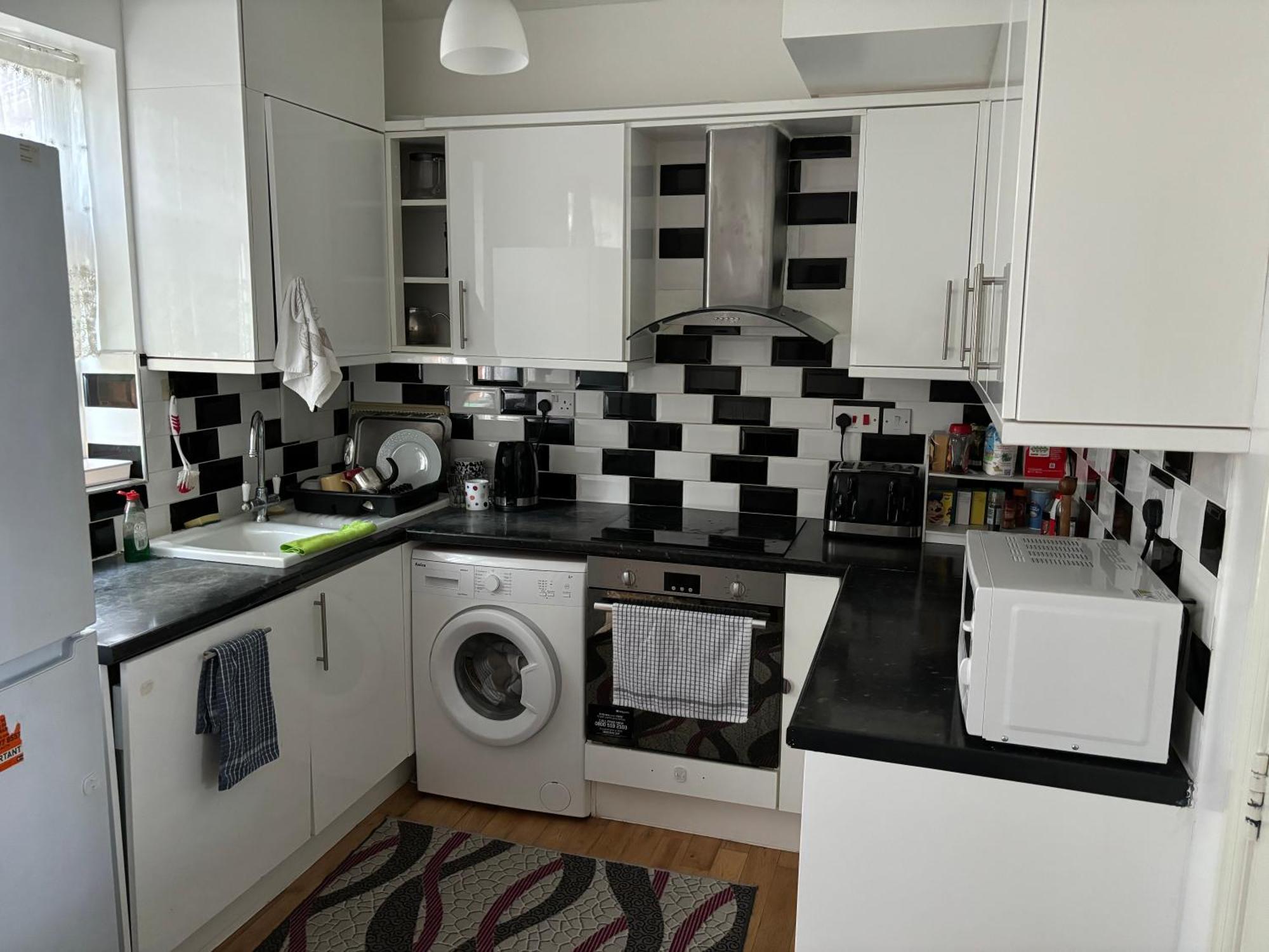 Apartment Spacious 2 Bedroom House With Garden *